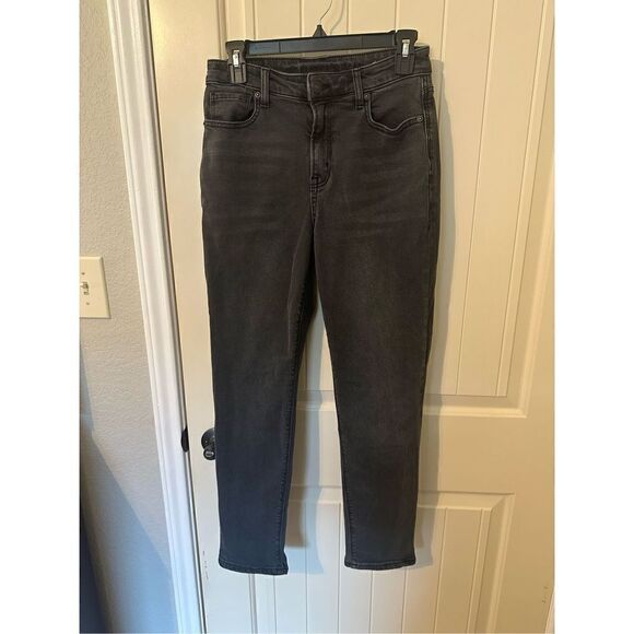 American Eagle Stretch High Rise Mom Jeans - Size 2 - 2702 - Picture 1 of 10